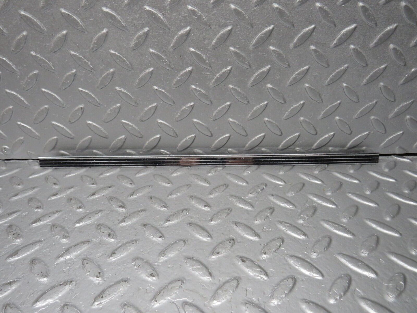 40474 Mercedes-Benz W110 230 Dashboard Chrome Trim