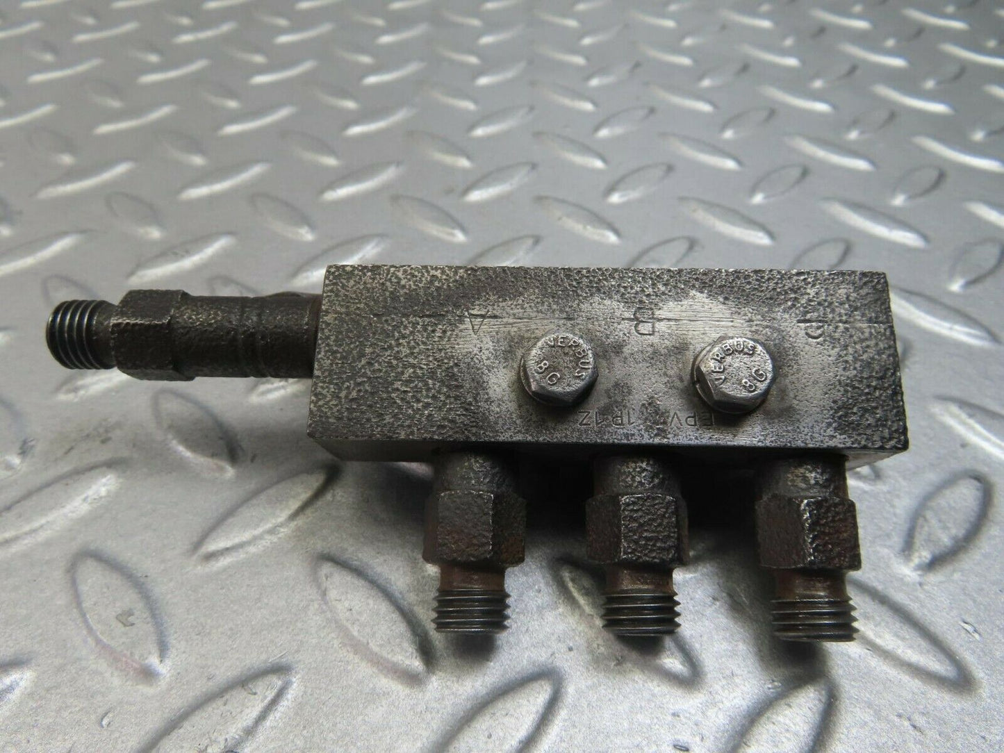8462 Mercedes-Benz W111 Fuel Injection Distributor EPVT1P1Z