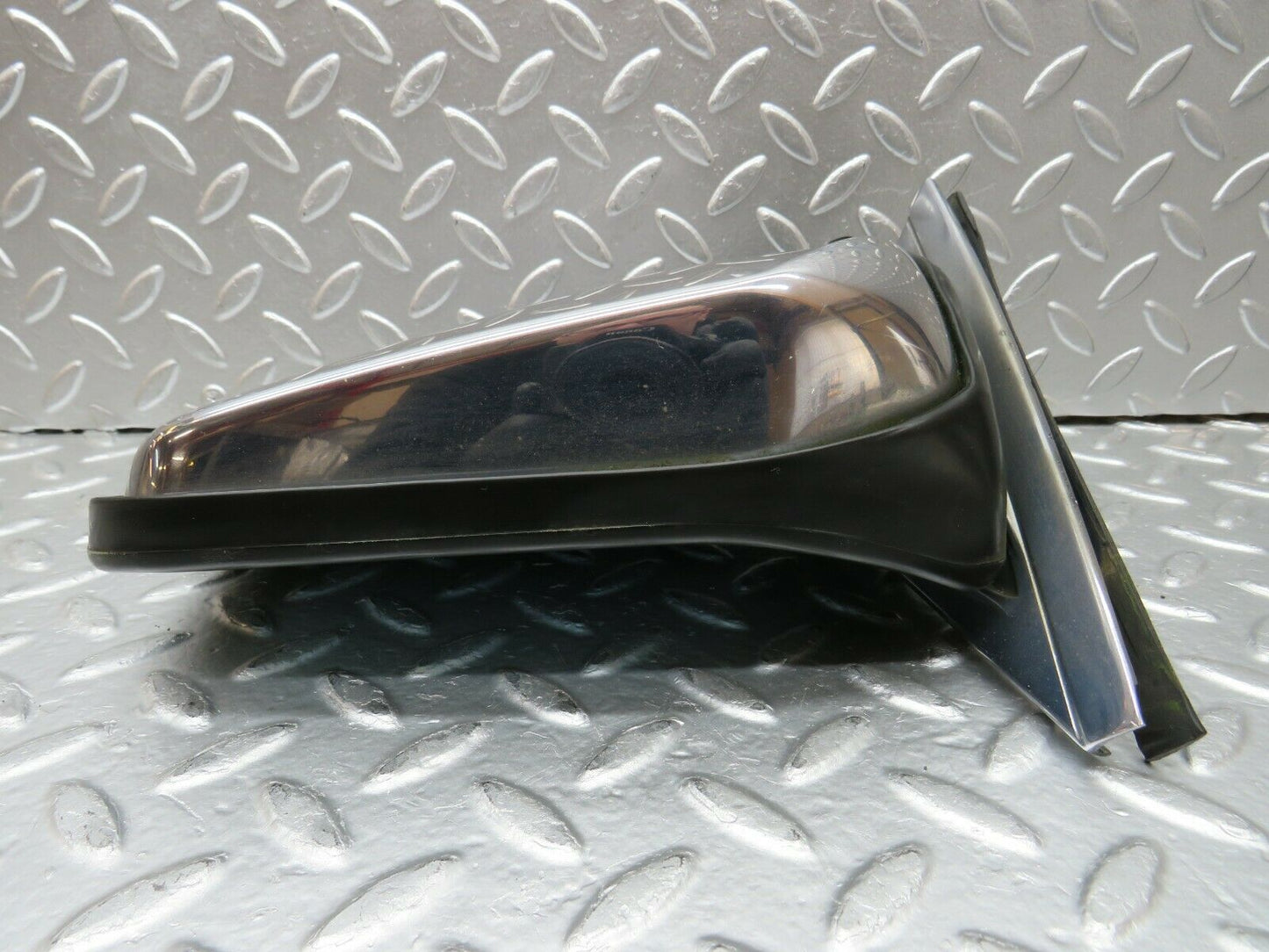 23989 Mercedes-Benz W123 280E Electric Wing Mirror Left Side 1238111141 1238110541