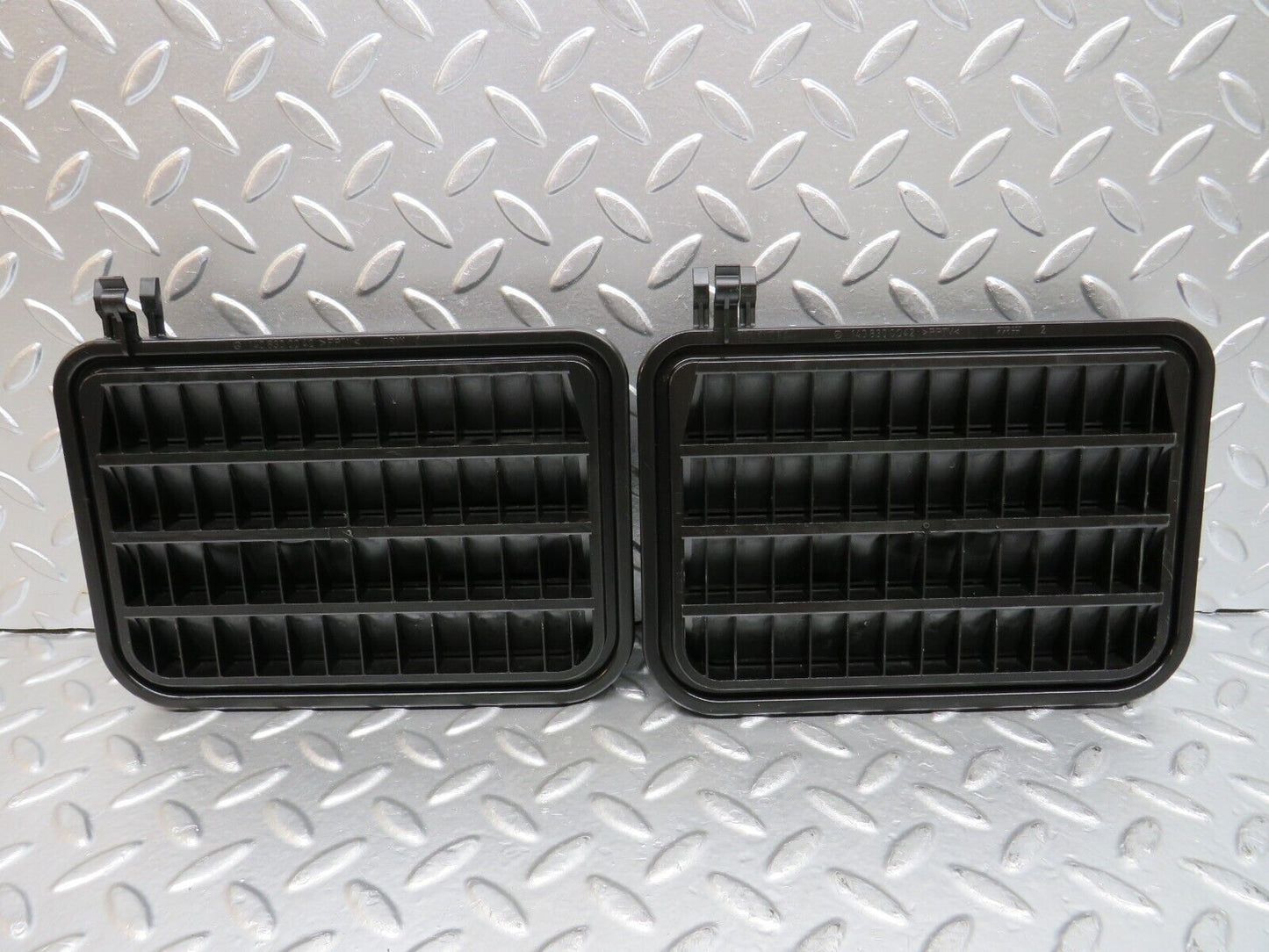 24626 Mercedes-Benz W140 S320 Trunk Boot Air Vent Grill Pair 1408300042