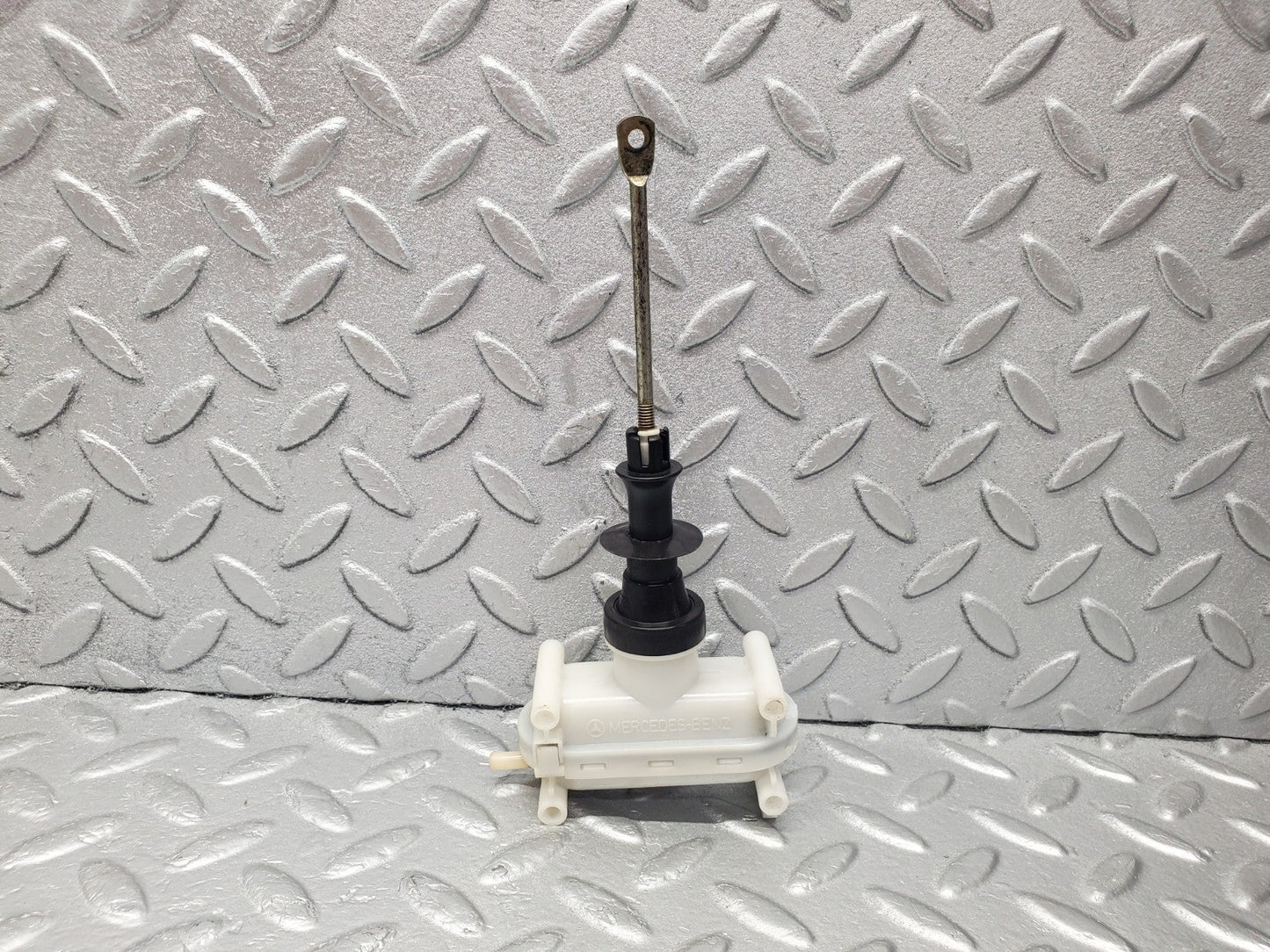 W201 Baby Benz rear right door lock vacuum actuator used OEM