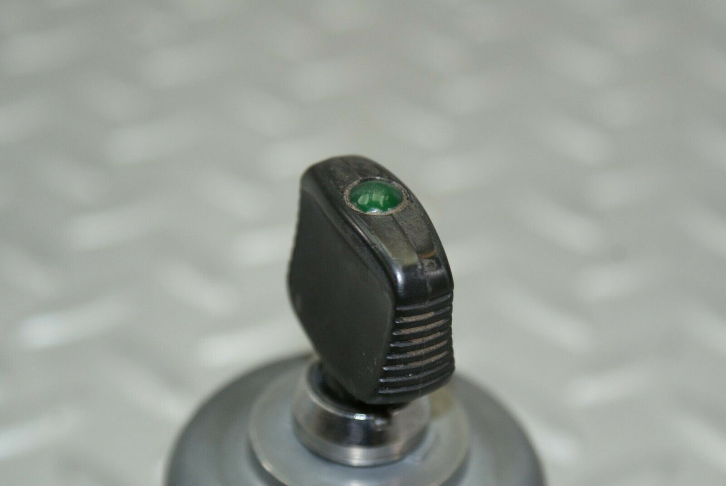 3204 Mercedes-Benz W115 220D Headlight Switch