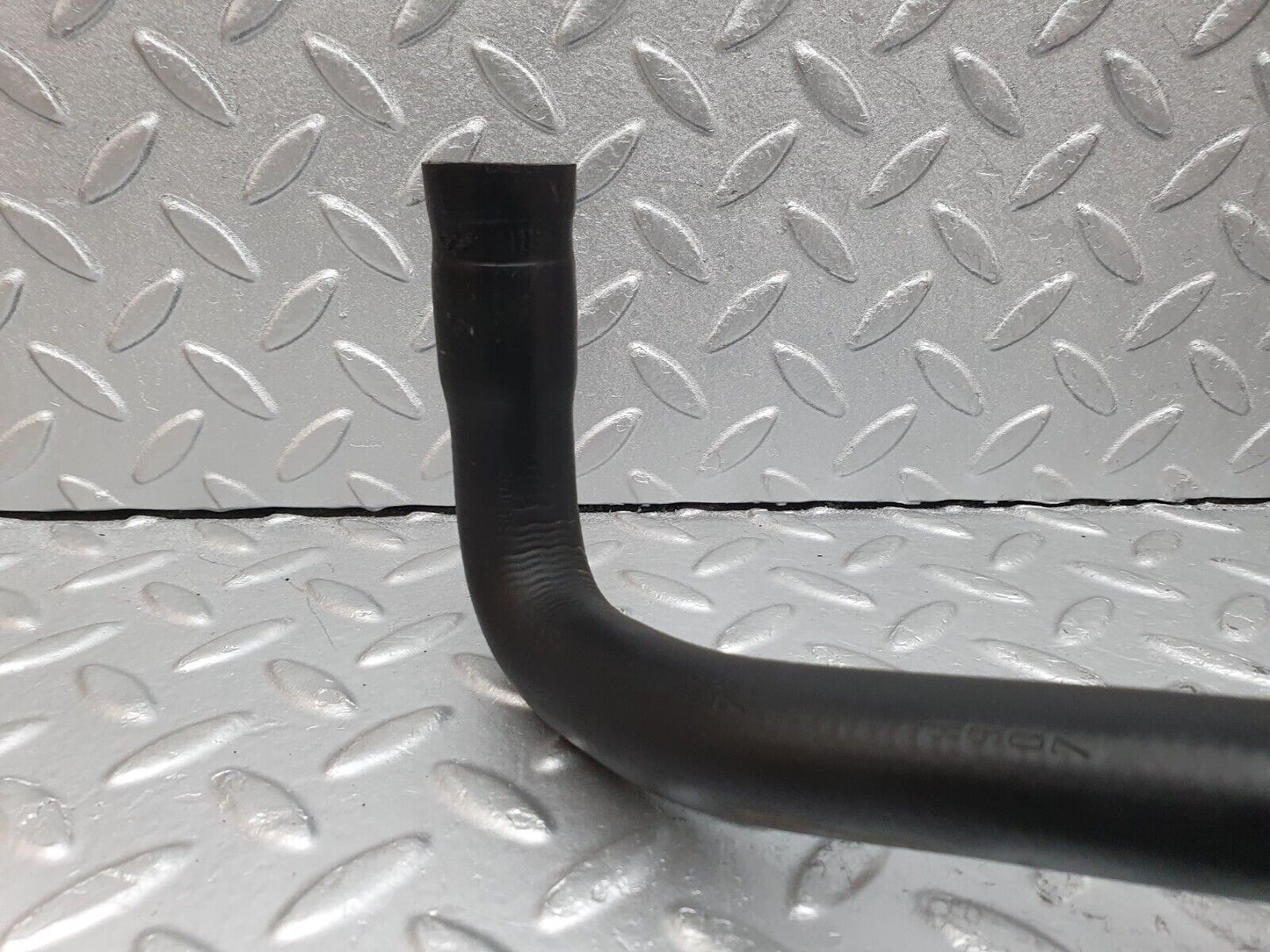 41173 Mercedes-Benz W126 300SE Heater Hose Pipe 12650113082