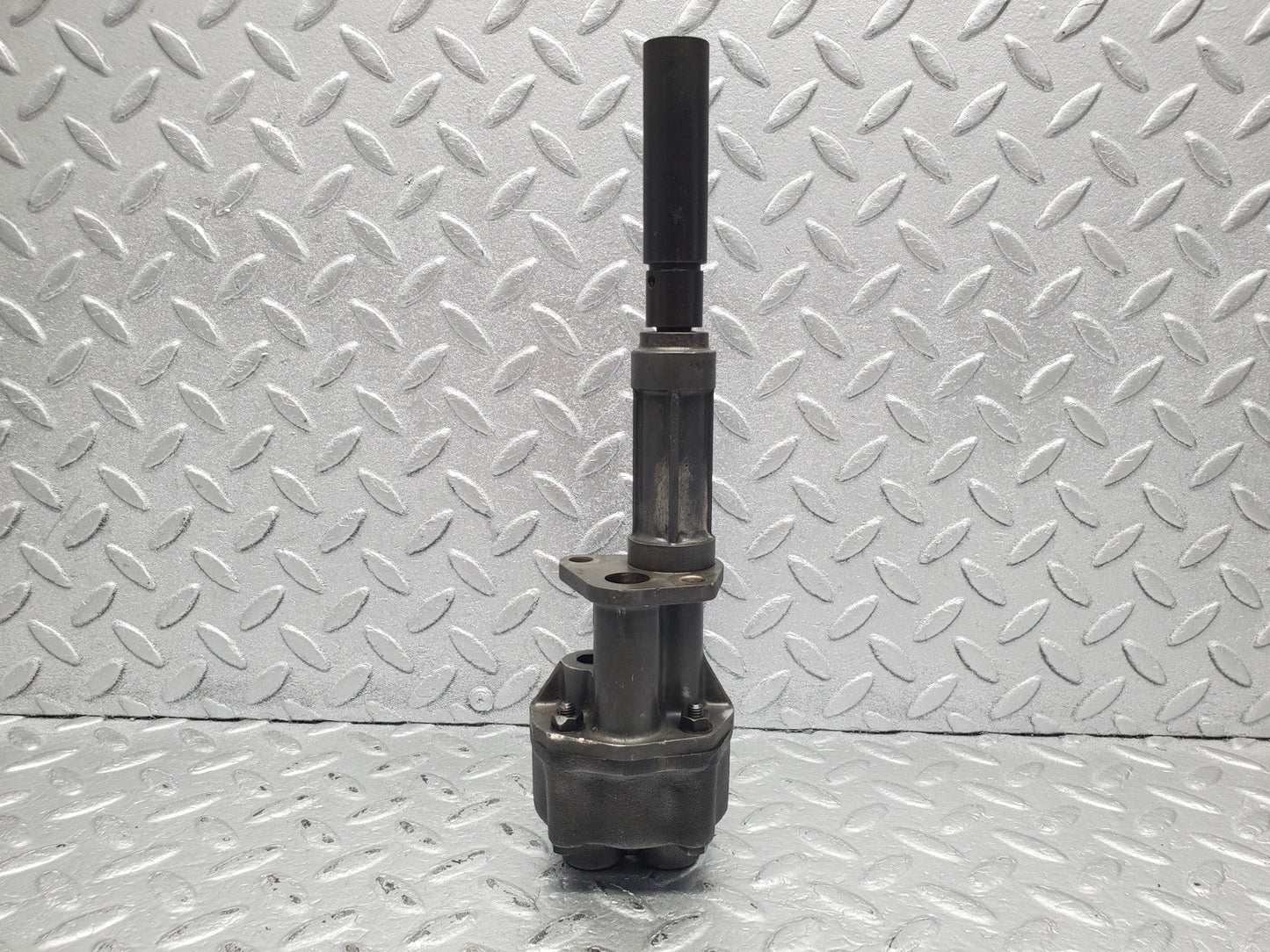 W112 oil pump used OEM