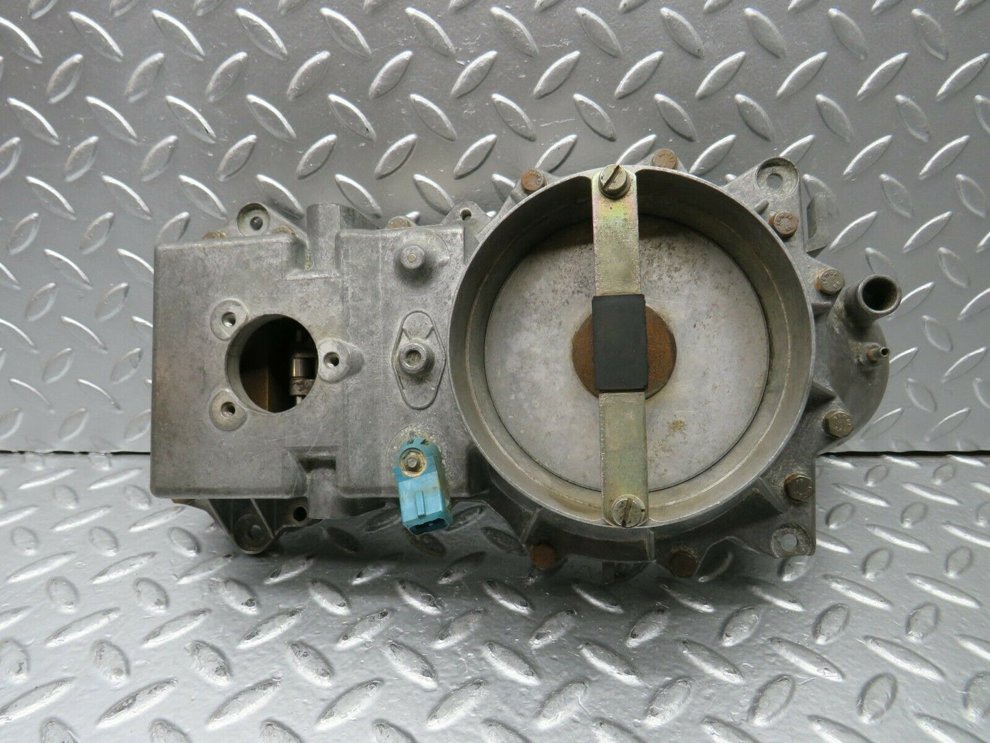 22881 Mercedes-Benz C107 450SLC Coupe Air Flow Mass Meter Sensor Bosch 0438120062