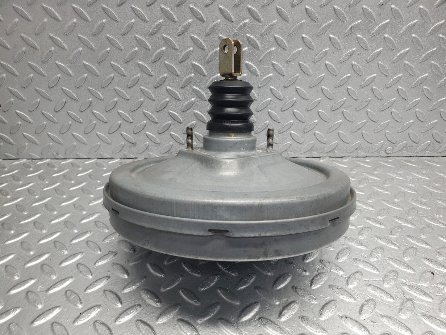 W124 Wagon brake booster used OEM