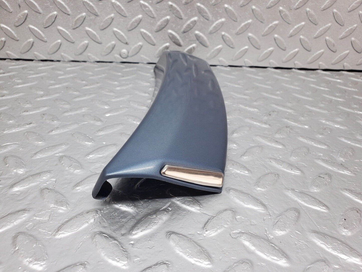 44608 Mercedes-Benz W124 220E Rear Left Fender Lower Moulding Trim