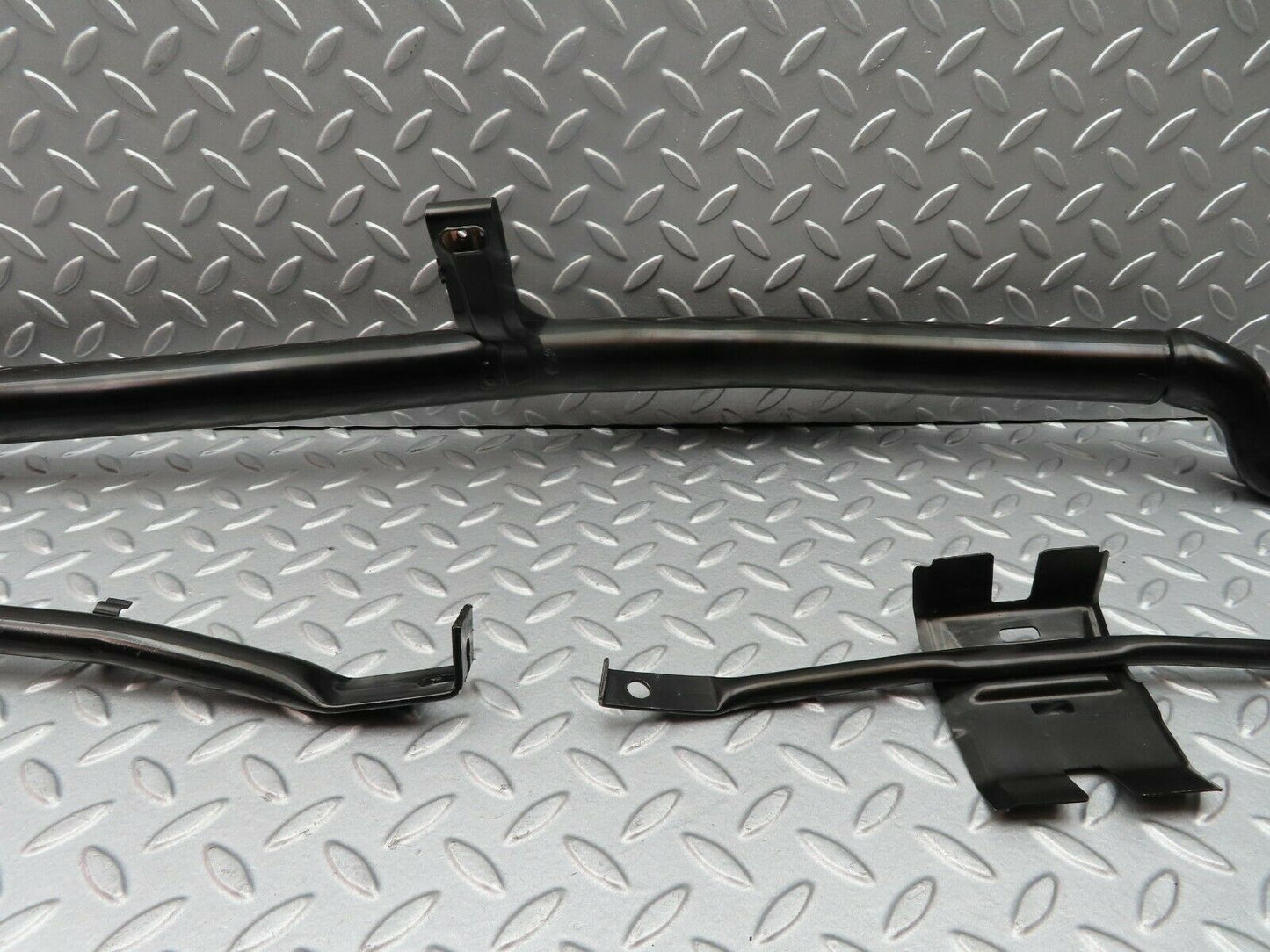 5364 Mercedes-Benz W124 230E Dashboard Bracket