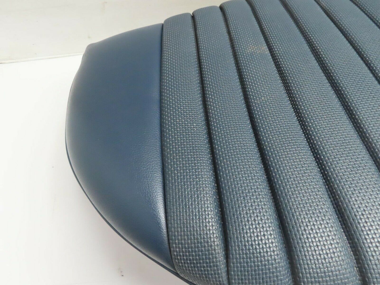 10669 Mercedes-Benz W116 Rear Seat Bottom