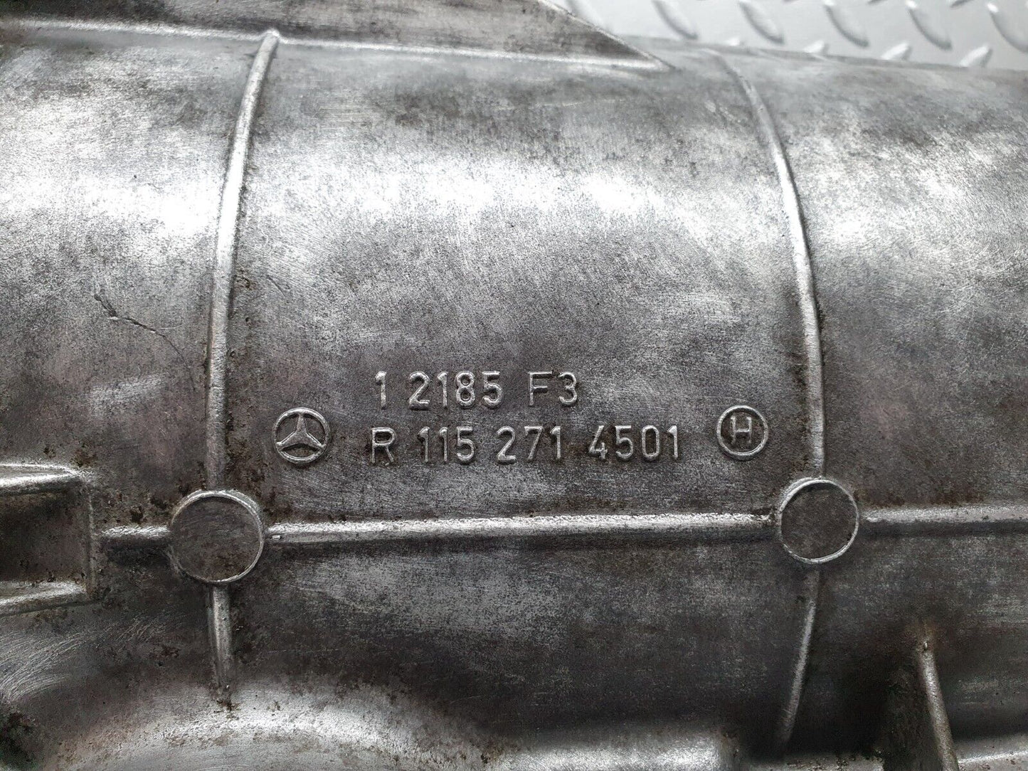 41321 Mercedes-Benz W123 300D Automatic Gearbox Housing 722.118 1152714501 1232702801