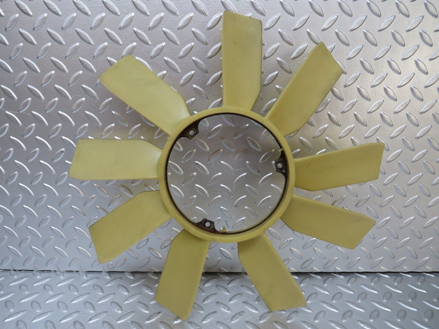 25756 Mercedes-Benz W124 280E Engine Cooling Fan 1032000423