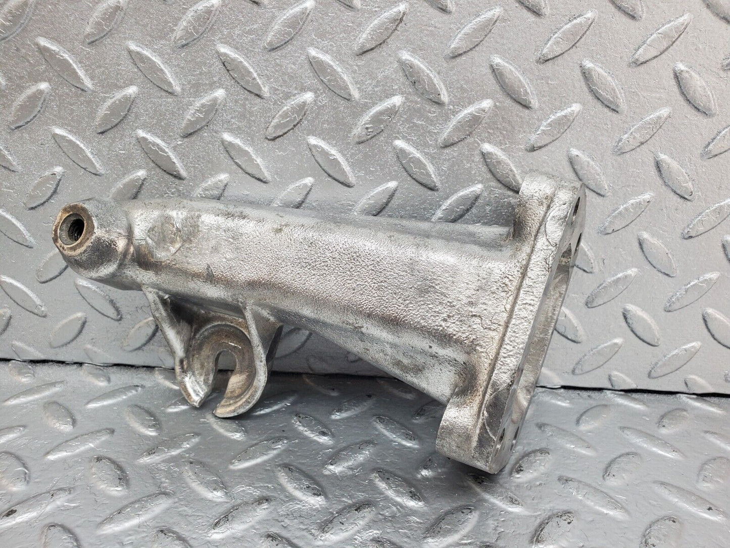 44398 Mercedes-Benz W123 280E Engine Mount Bracket Right Side 1232230304