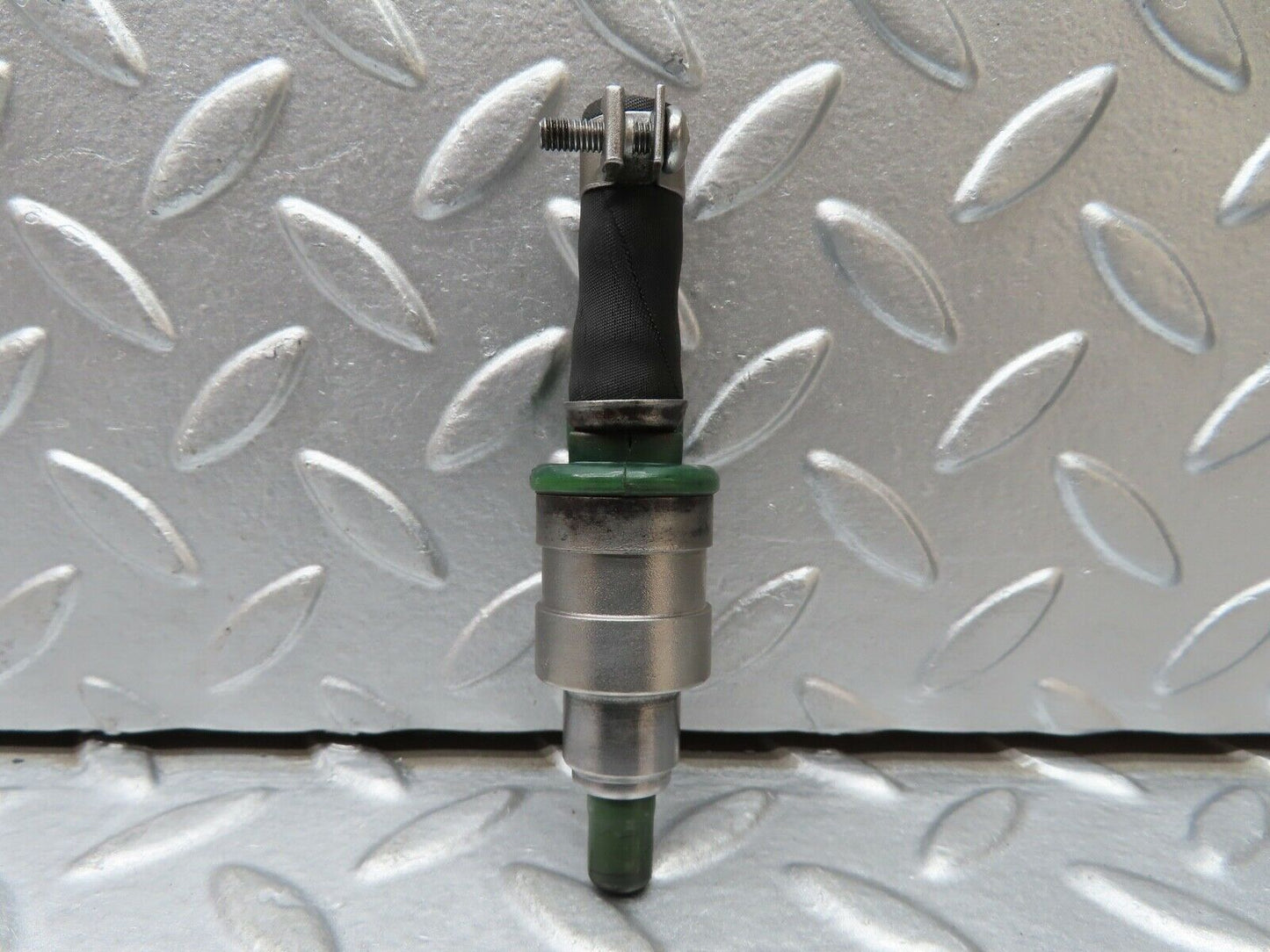 20403 Mercedes-Benz W114 280CE Coupe Fuel Injector Bosch 0280150035