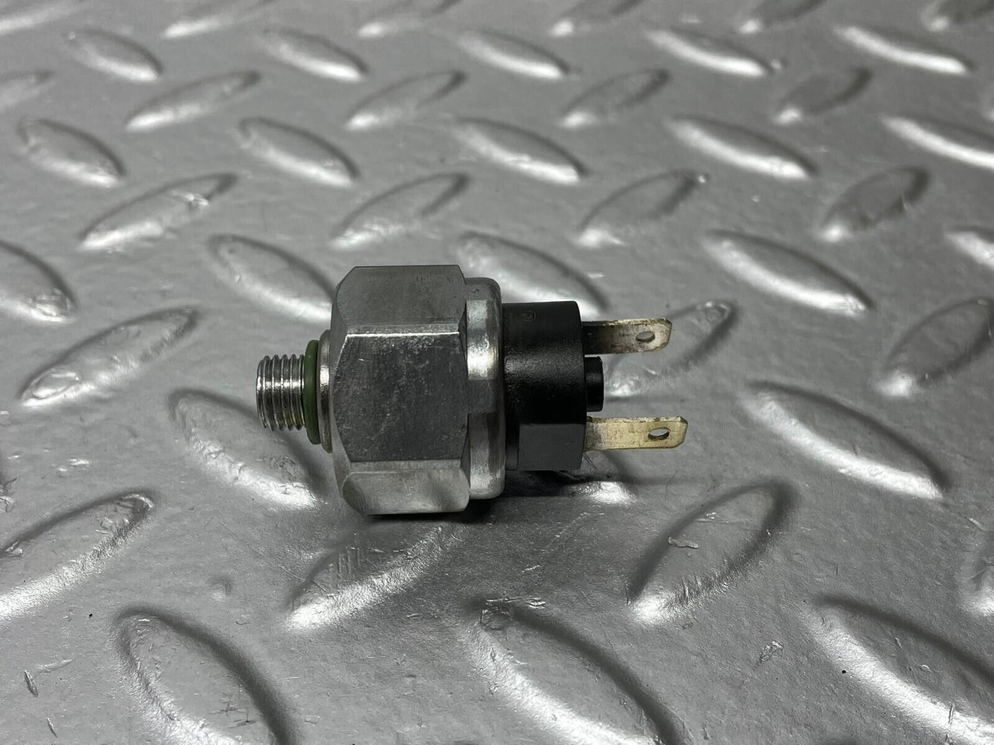 39582 Mercedes-Benz R129 320SL Coupe Aircon Pressure Switch 1248208310