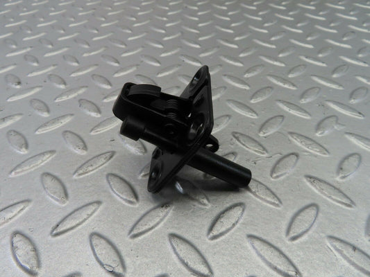 7574 Mercedes-Benz S123 230TE Wagon Bonnet Lock