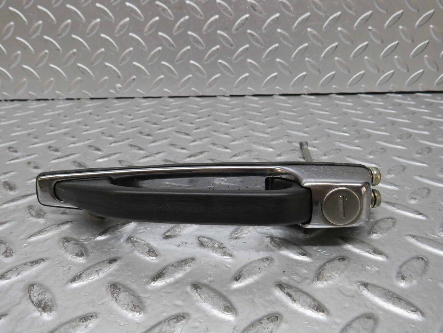 28894 Mercedes-Benz W123 230E Front Left Exterior Door Handle