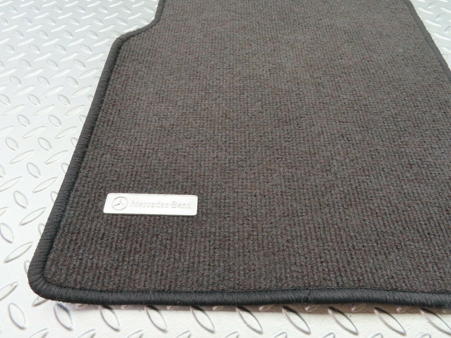 6654 Mercedes-Benz S124 E220 Wagon Front Left Passenger Side Floor Carpet