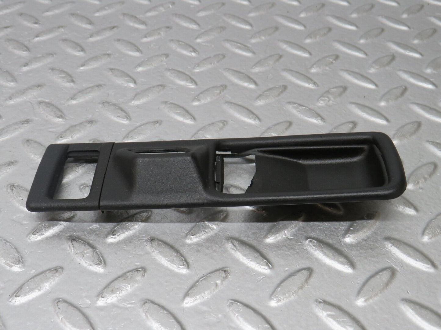 36103 Mercedes-Benz W126 420SE Interior Door Handle Frame Rear Right 1267660211 1267660491