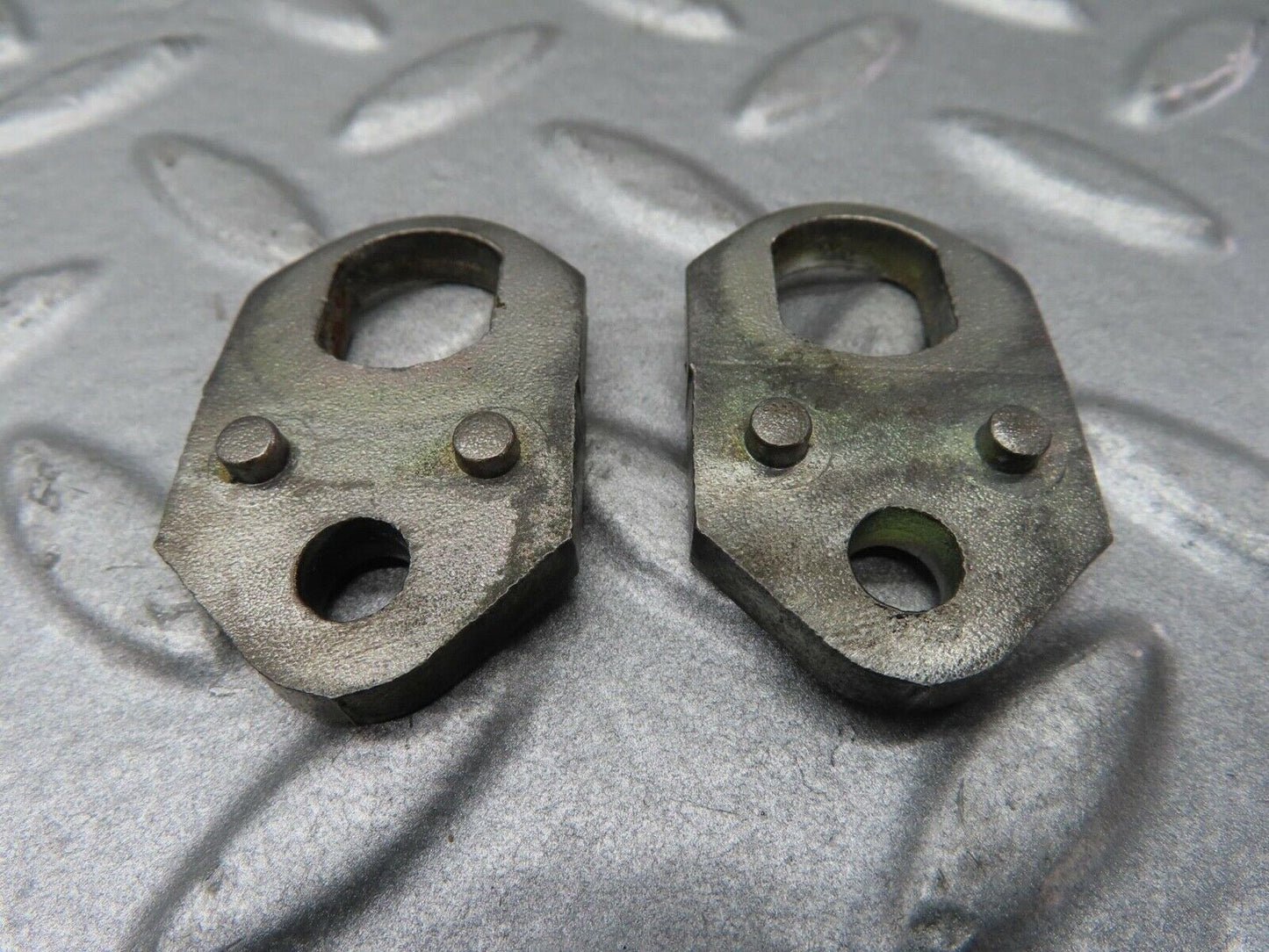 16741 Mercedes-Benz C107 380SLC Fuel Injector Bracket Pair