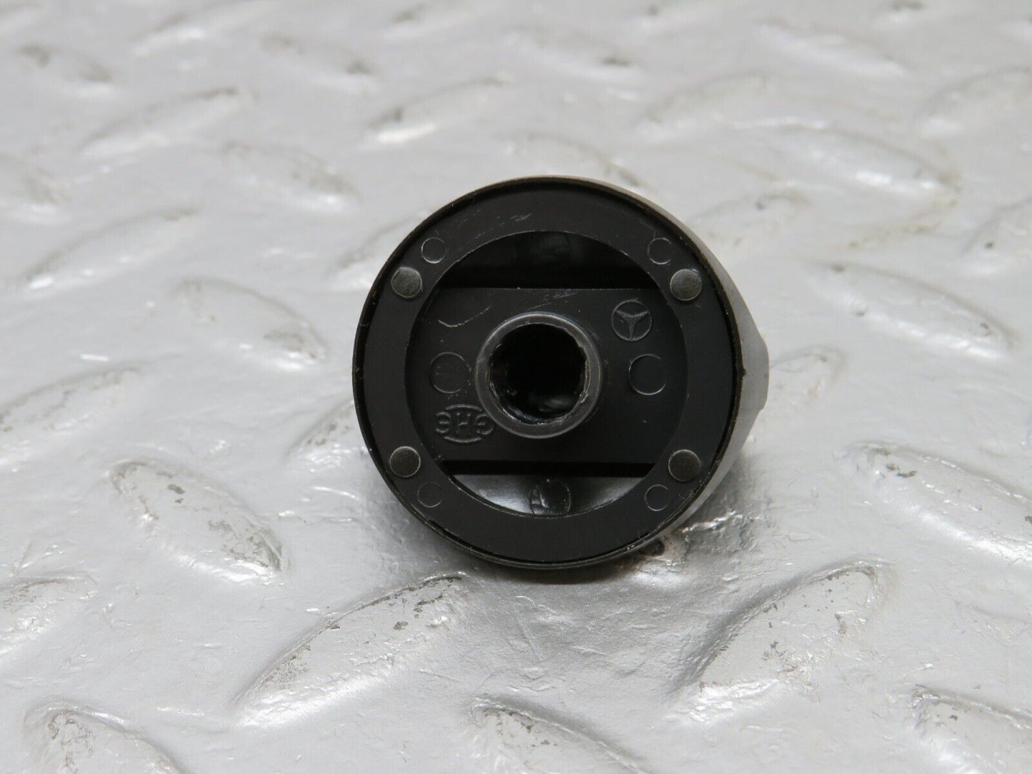 40573 Mercedes-Benz W123 300D Heater Control Knob Set