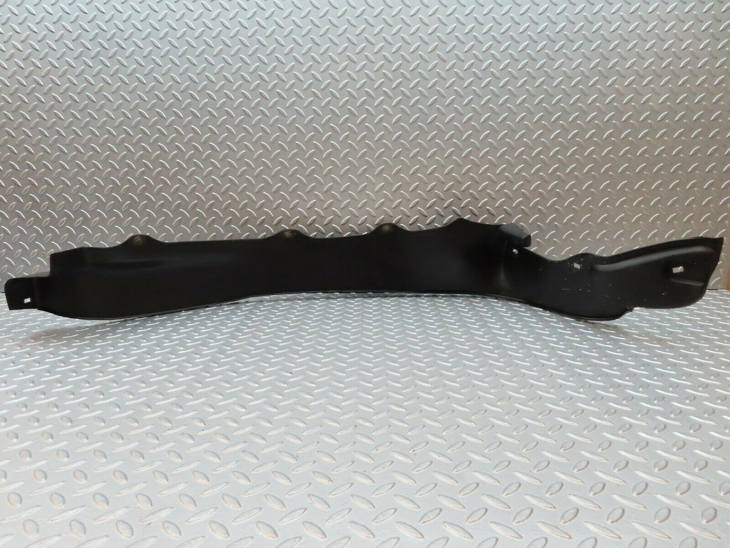 3985 Mercedes-Benz S123 200T Wagon Front Right Plastic Inner Fender Wing 1238840635