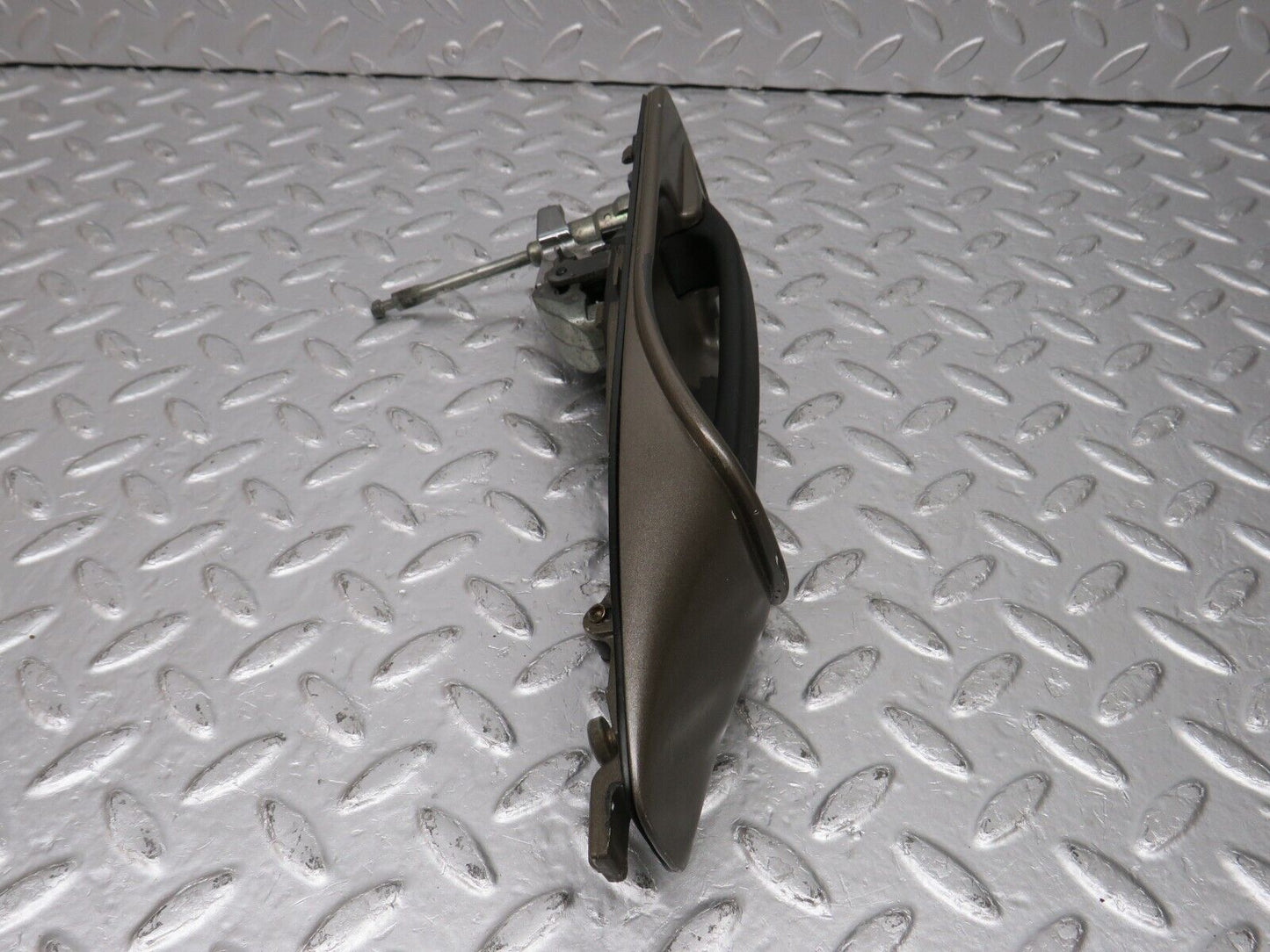 34398 Mercedes-Benz C126 380SEC Coupe Right Exterior Door Handle No Key