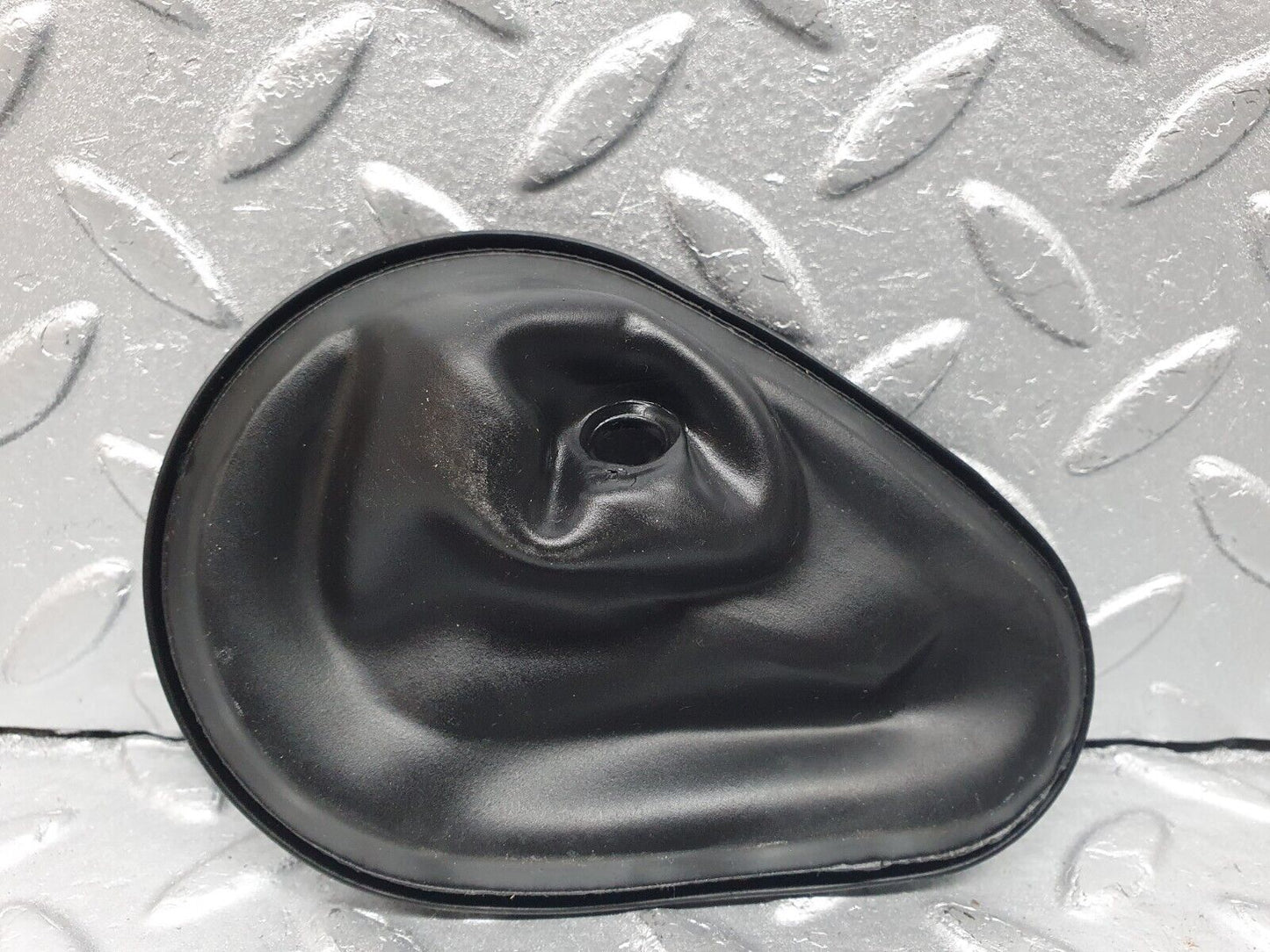 41027 Mercedes-Benz W126 300SE Fuel Tank Rubber Seal 1264710281