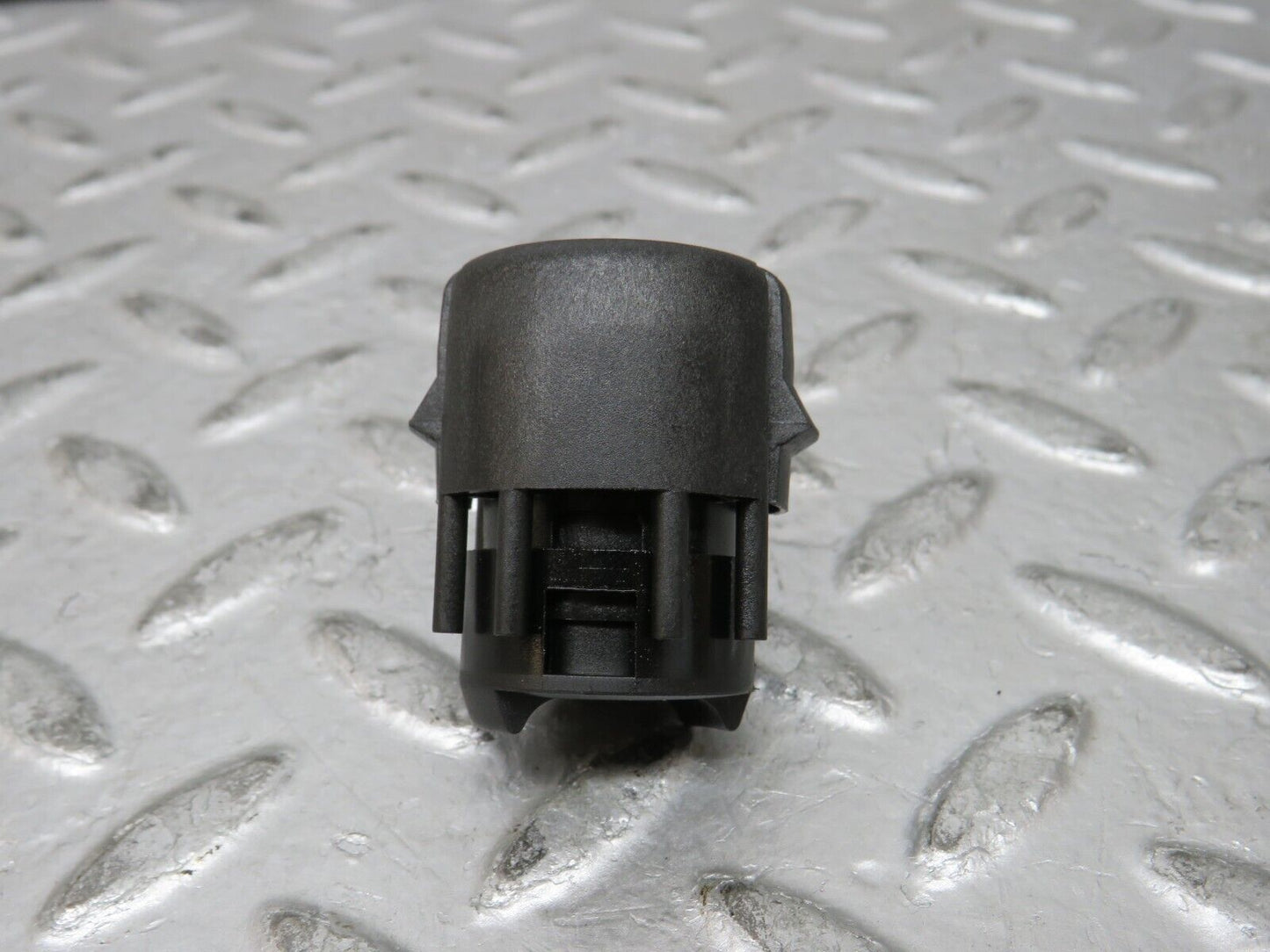 28828 Mercedes-Benz W123 230E Kick Down Switch 0015457814