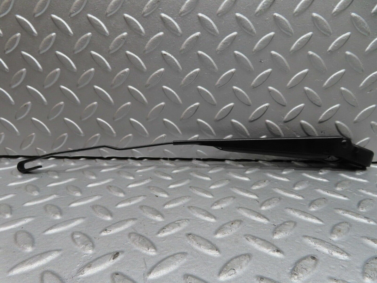 17053 Mercedes-Benz C123 280CE Coupe Wiper Arm Right Side