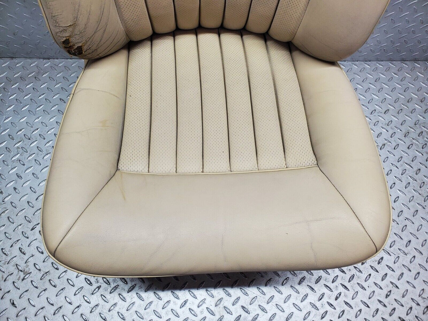 45868 Mercedes-Benz W126 420SE Front Right Electric Seat Leather Beige 1269102650