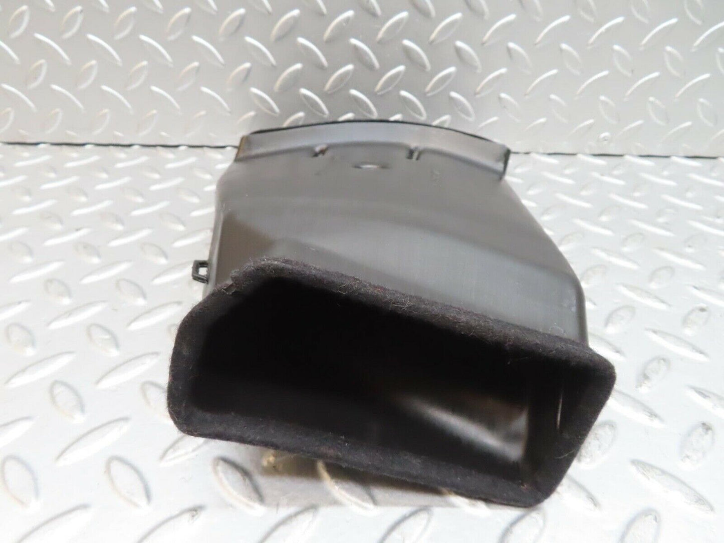 15305 Mercedes-Benz W123 230E Air Duct Heater Ventilation Left 1238310446