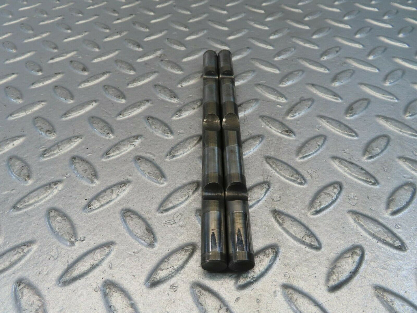10967 Mercedes-Benz W115 220D Rocker Arm Shaft