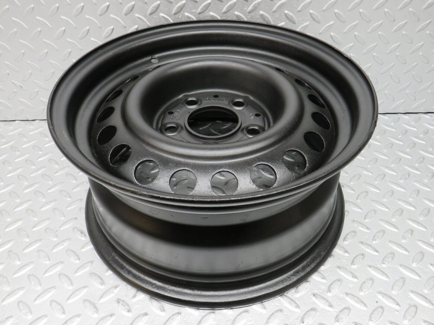 39050 Mercedes-Benz Steel Wheel 6.5Jx14H2 1084000802