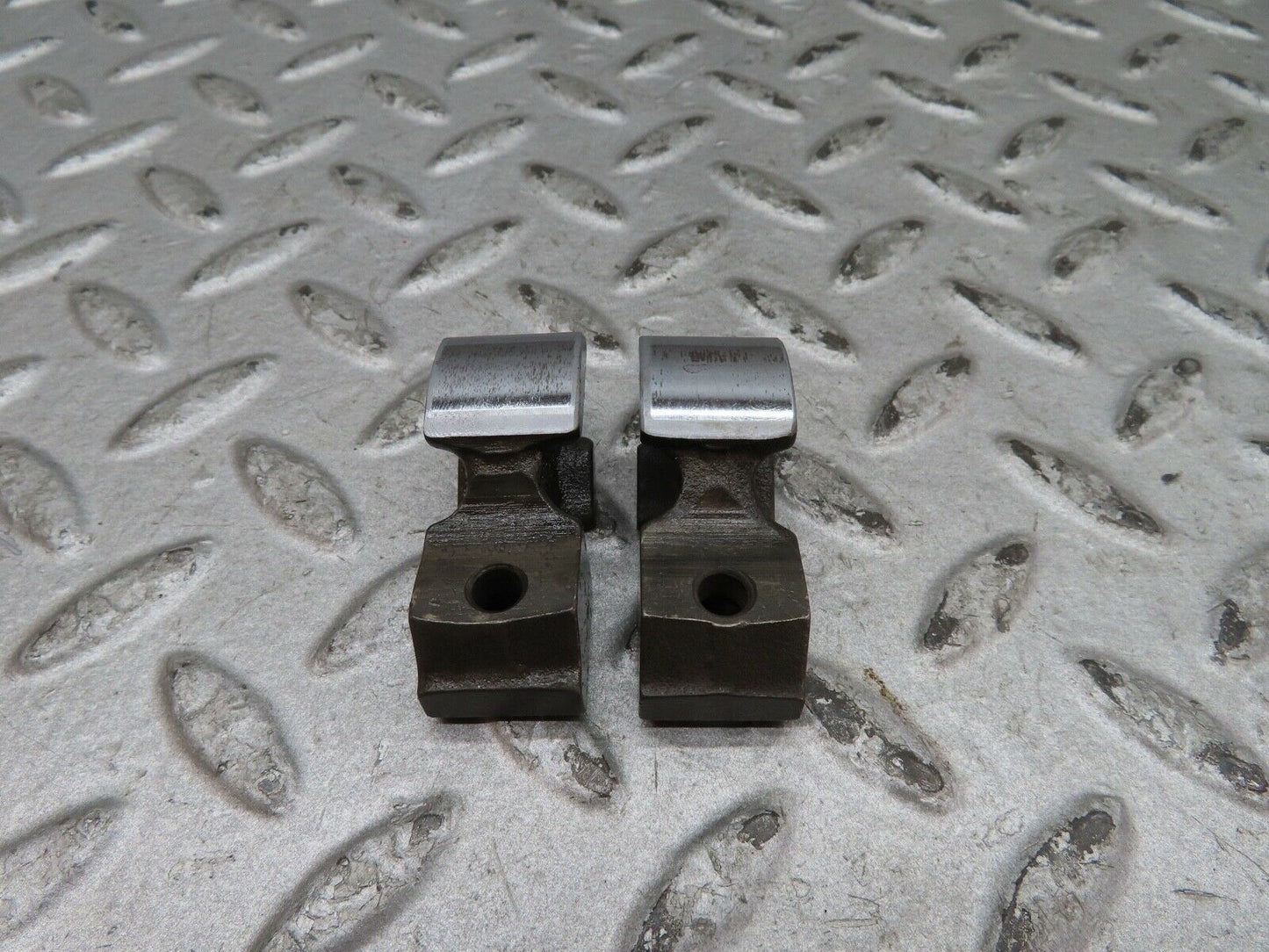17865 Mercedes-Benz W116 450SEL Valve Rocker Arm