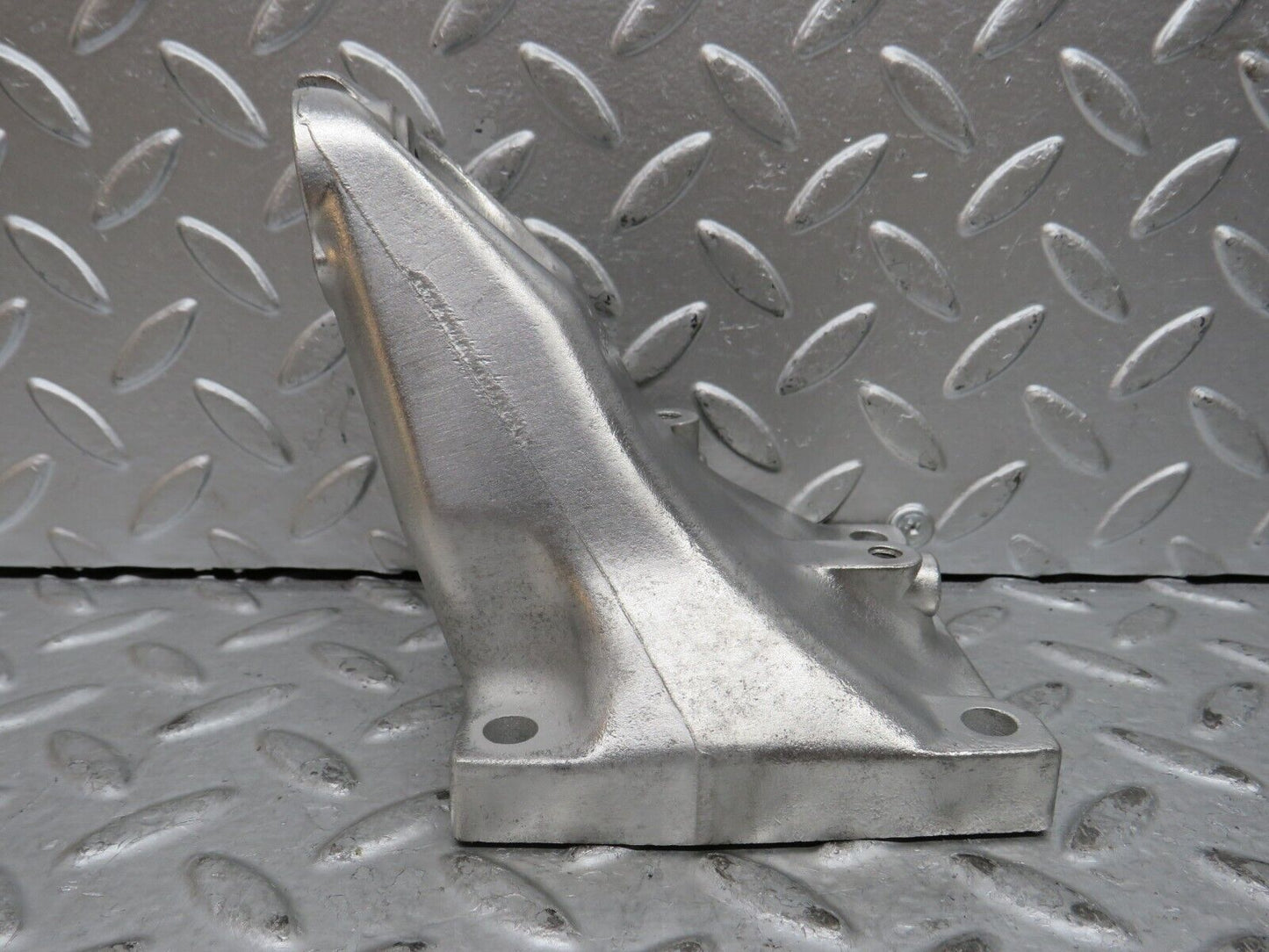 29033 Mercedes-Benz C124 320CE Coupe Engine Mount Bracket Left 6032236004