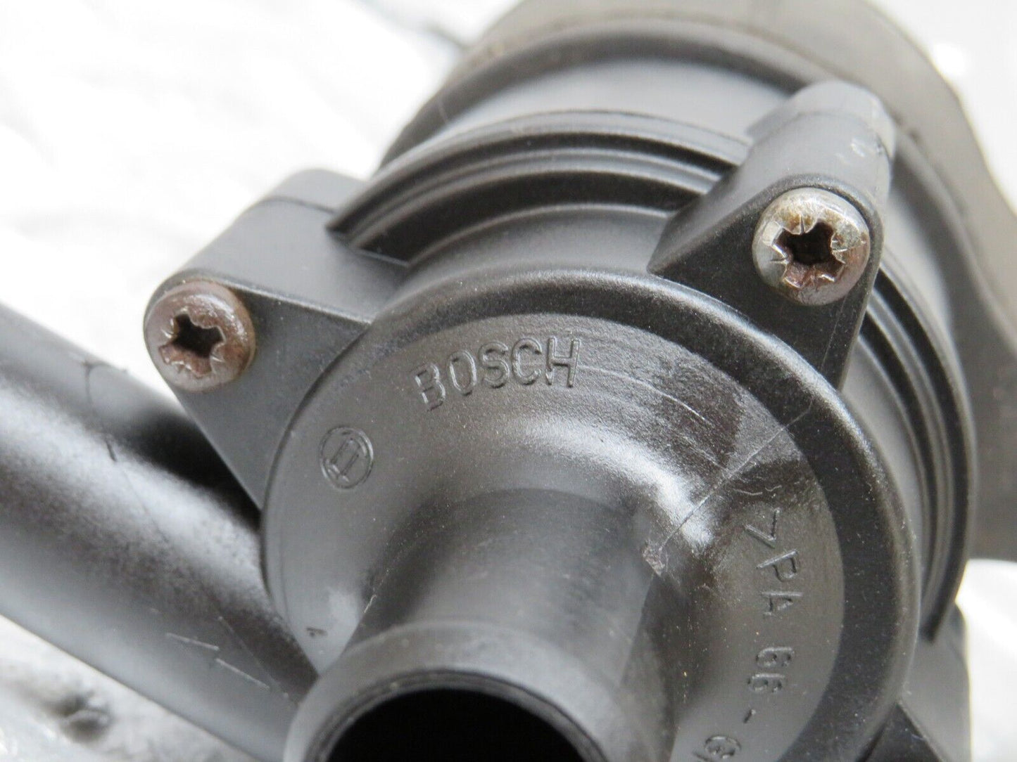 34745 Mercedes-Benz W210 320E Heating Water Pump Bosch 0018351364 0392020026
