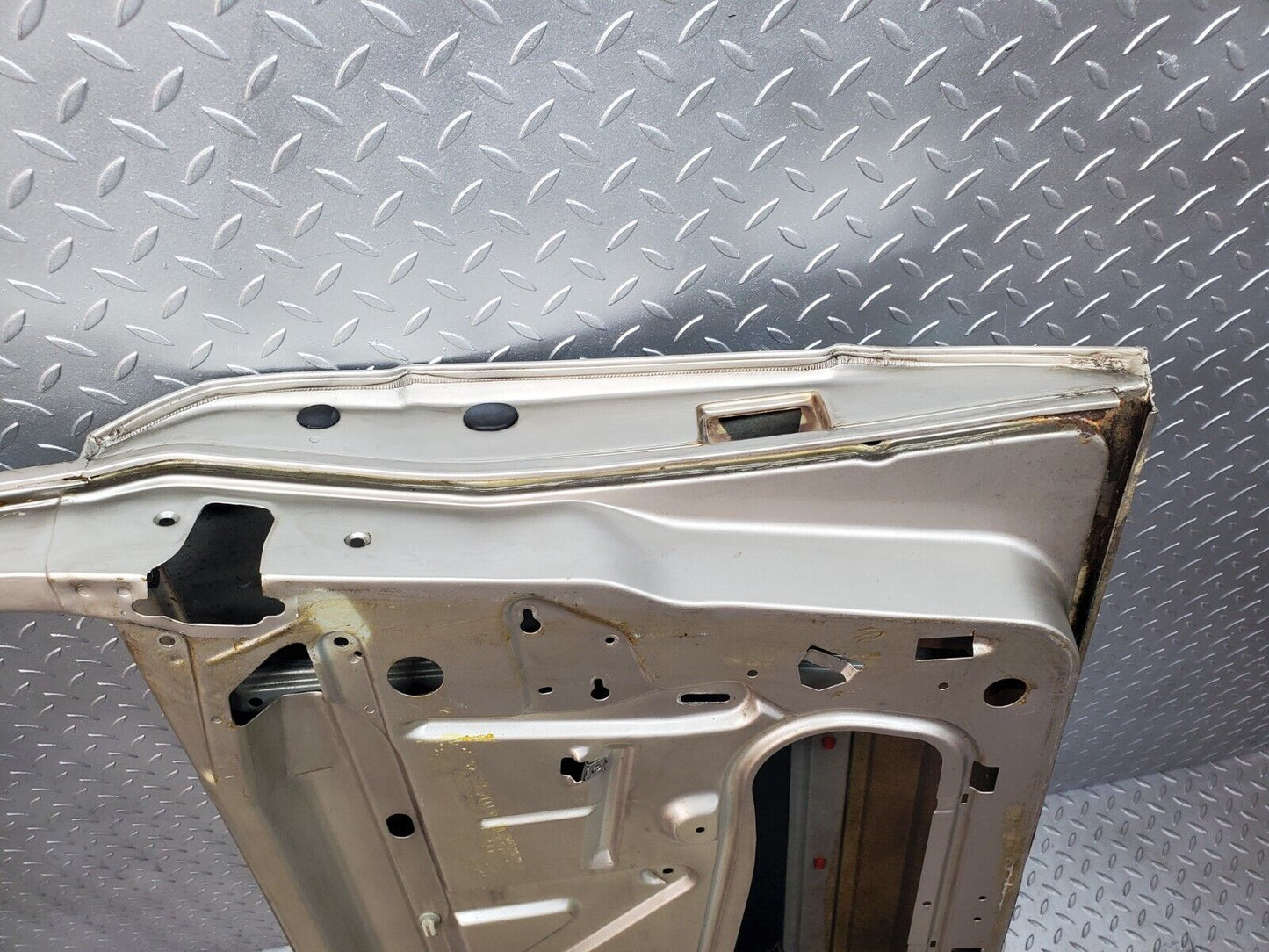 45991 Mercedes-Benz W126 420SE Front Right Door