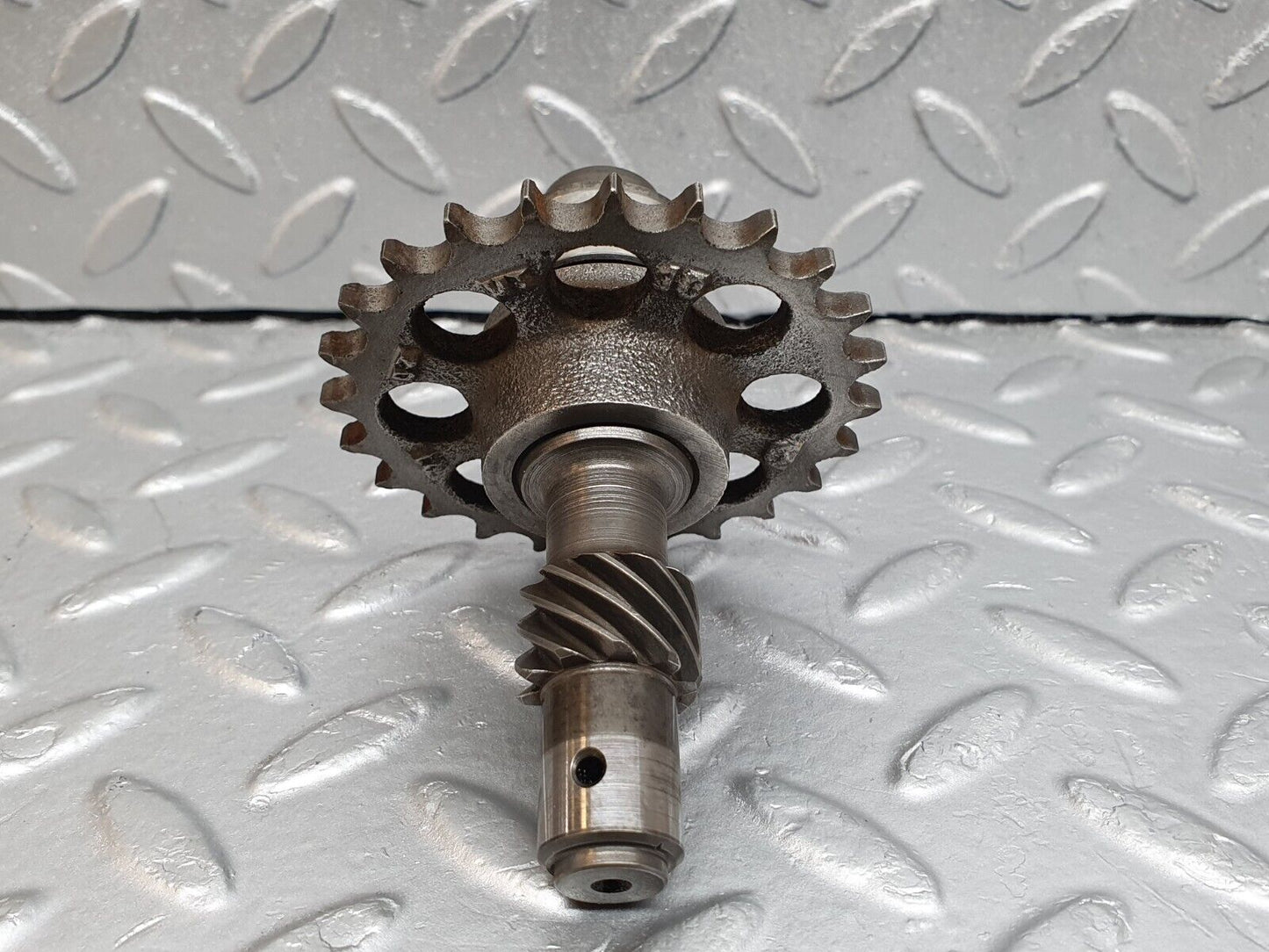 43069 Mercedes-Benz W123 Camshaft Intermediate Timing Gear