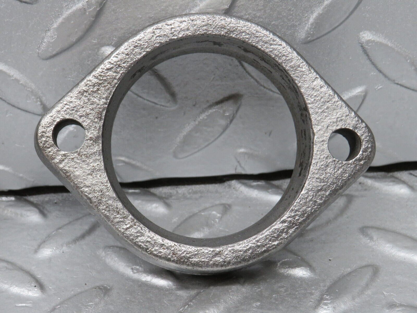38126 Mercedes-Benz A124 320E Cabriolet Exhaust Flange 2x