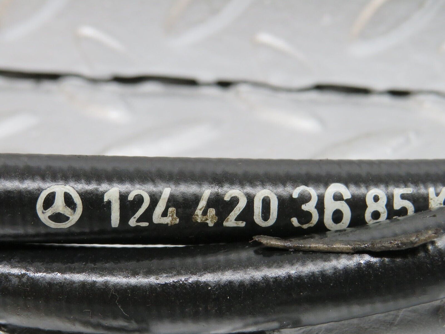 29292 Mercedes-Benz W124 230E Handbrake Cable 1244203685