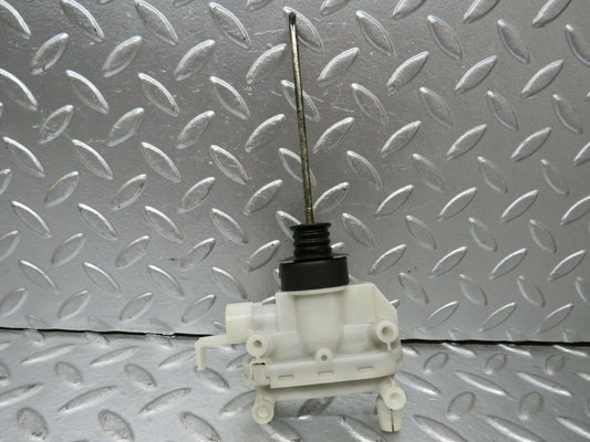 24253 Mercedes-Benz S124 220TE Door Lock Vacuum Actuator Hella Rear Right