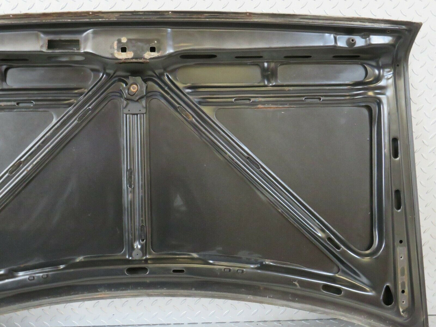 23275 Mercedes-Benz W116 350SE Boot Lid Trunk Door