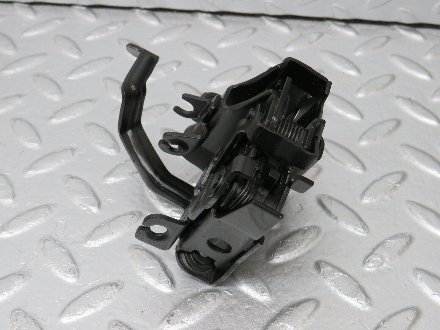 34591 Mercedes-Benz C126 380SEC Coupe Bonnet Lock Latch Left 1268800760