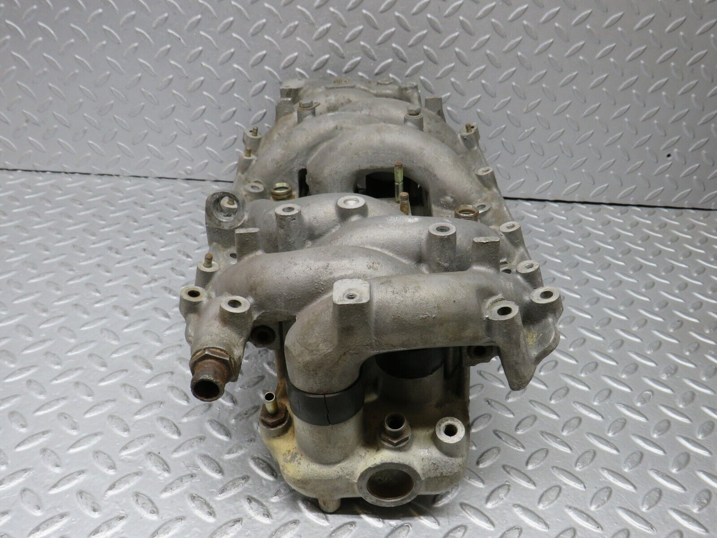 37671 Mercedes-Benz W109 300SEL Air Intake Manifold 1161411701 1161412201