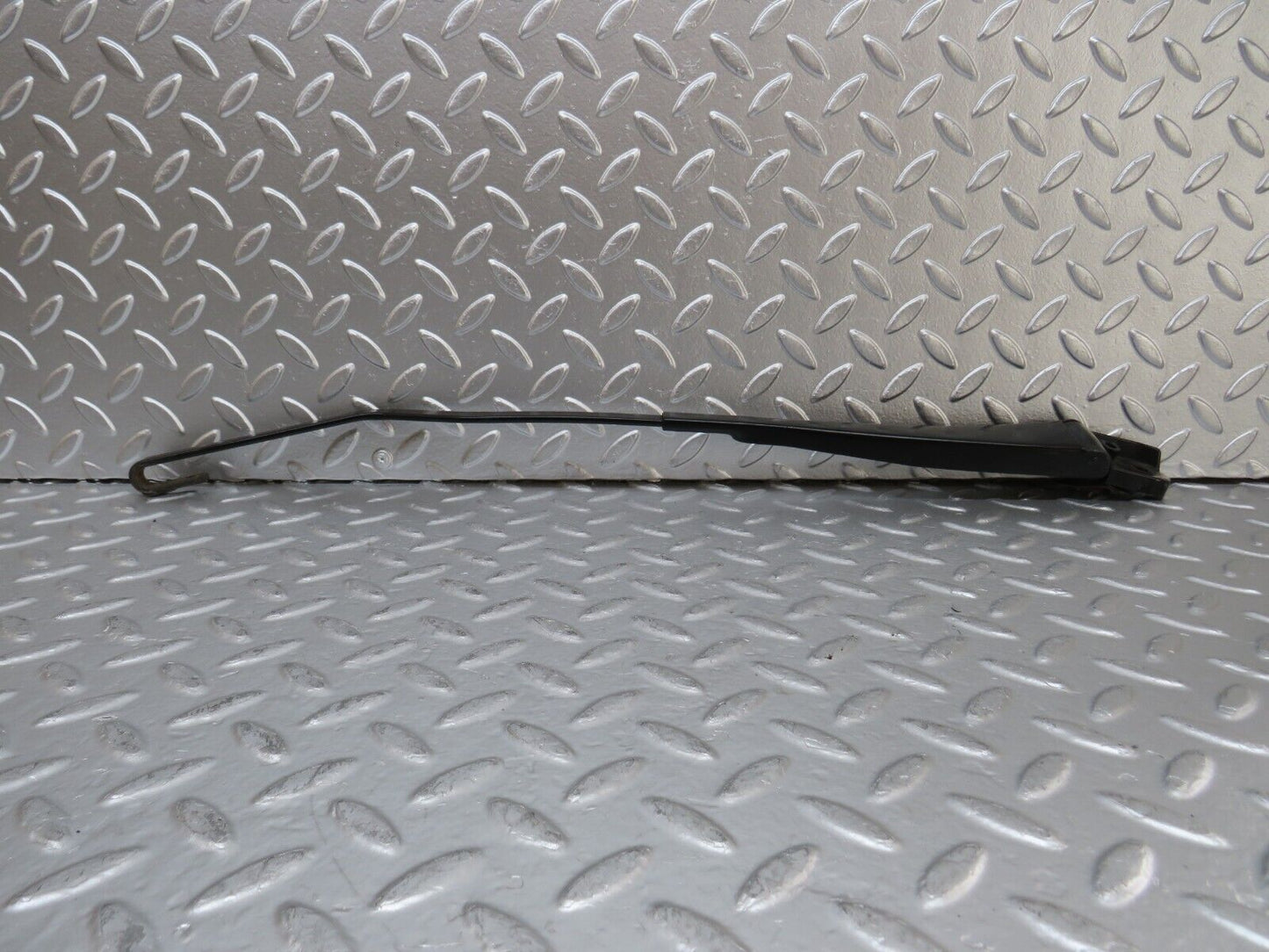 24924 Mercedes-Benz W140 S320 Wiper Arm Bosch Left Side