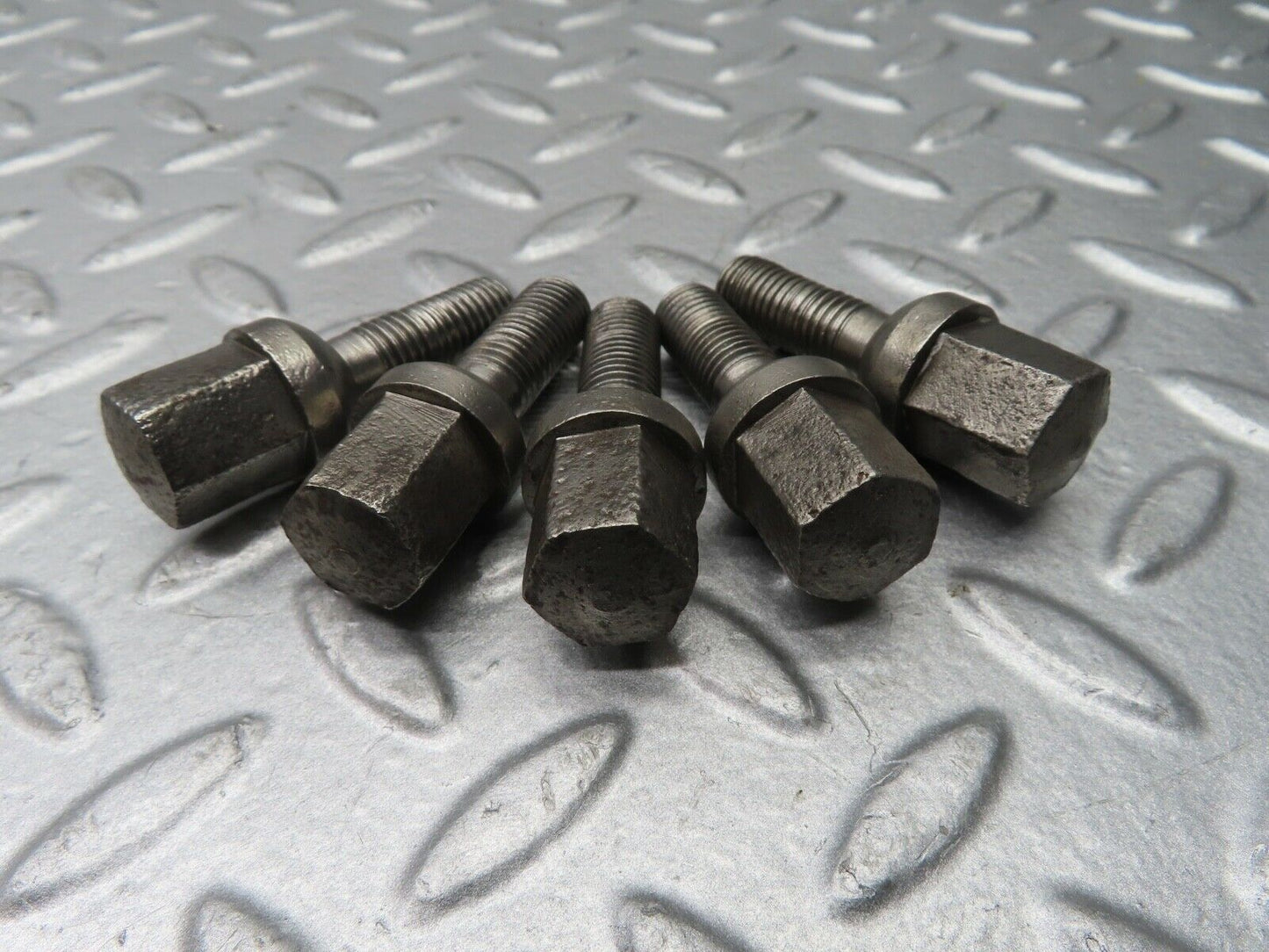 20526 Mercedes-Benz 5x Alloy Wheel Lug Bolt M12x1.5