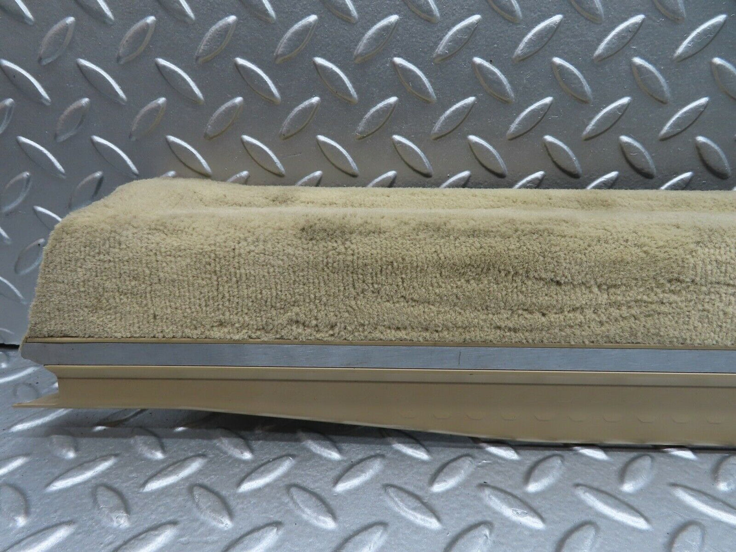 20017 Mercedes-Benz R129 300SL Coupe Right Door Sill Cover Cream 1296800235