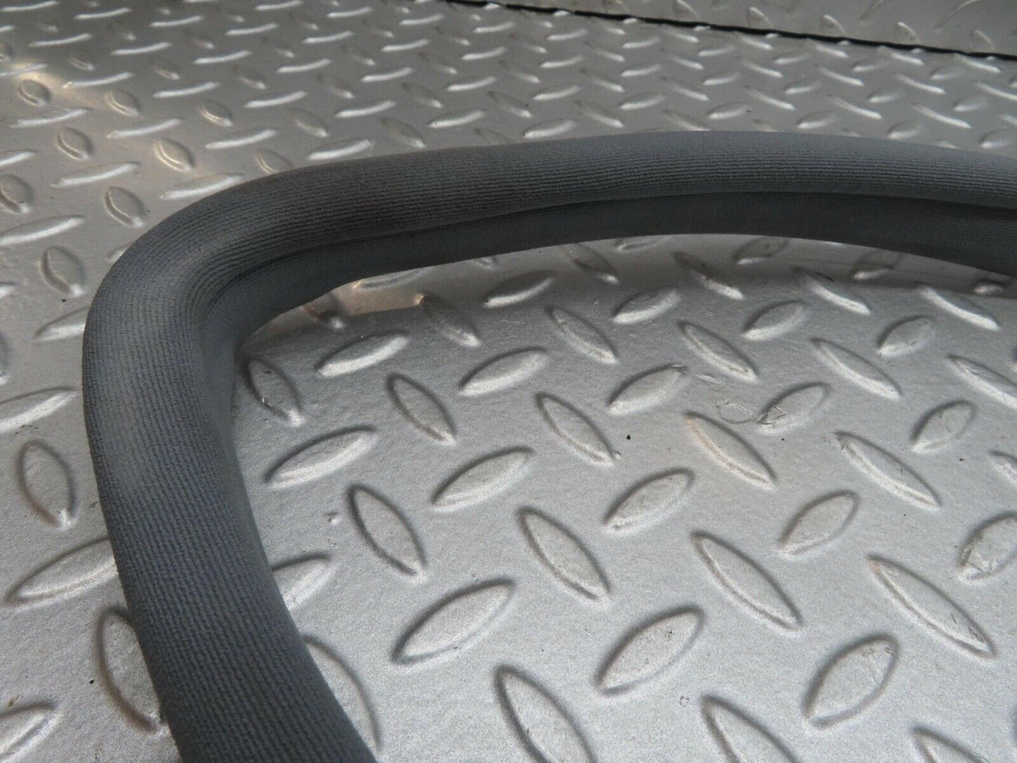 15022 Mercedes-Benz W140 S320 Rear Left Door Seal