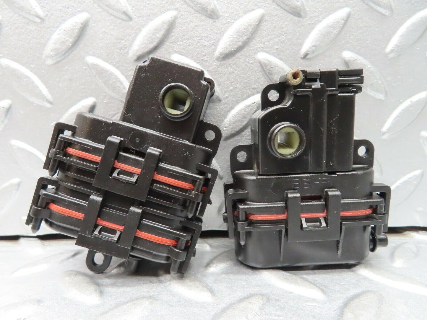 20190 Mercedes-Benz R129 300SL Coupe Heater Box Vacuum Actuator 2pcs