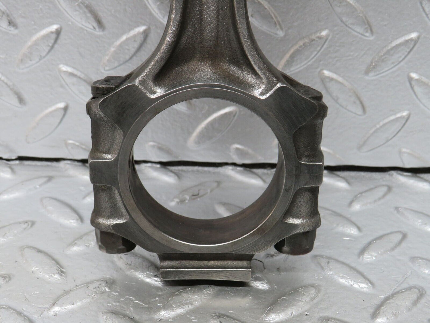 32989 Mercedes-Benz C107 R107 350 V8 Piston With Connecting Rod 92mm 11607